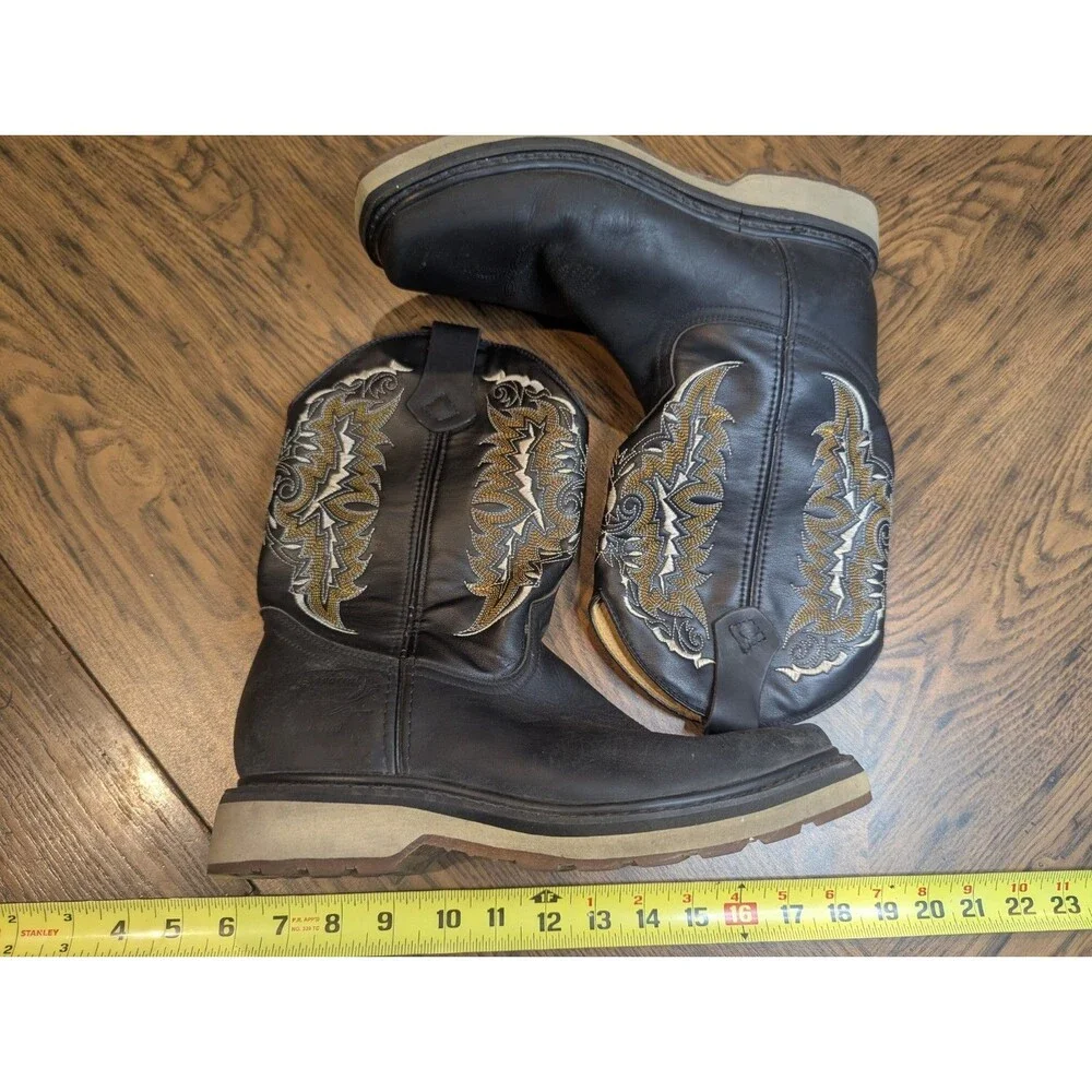 Chaparral Cowboy Boots Mens Size 8.5 Beautiful Leather Tread Pattern Well Made